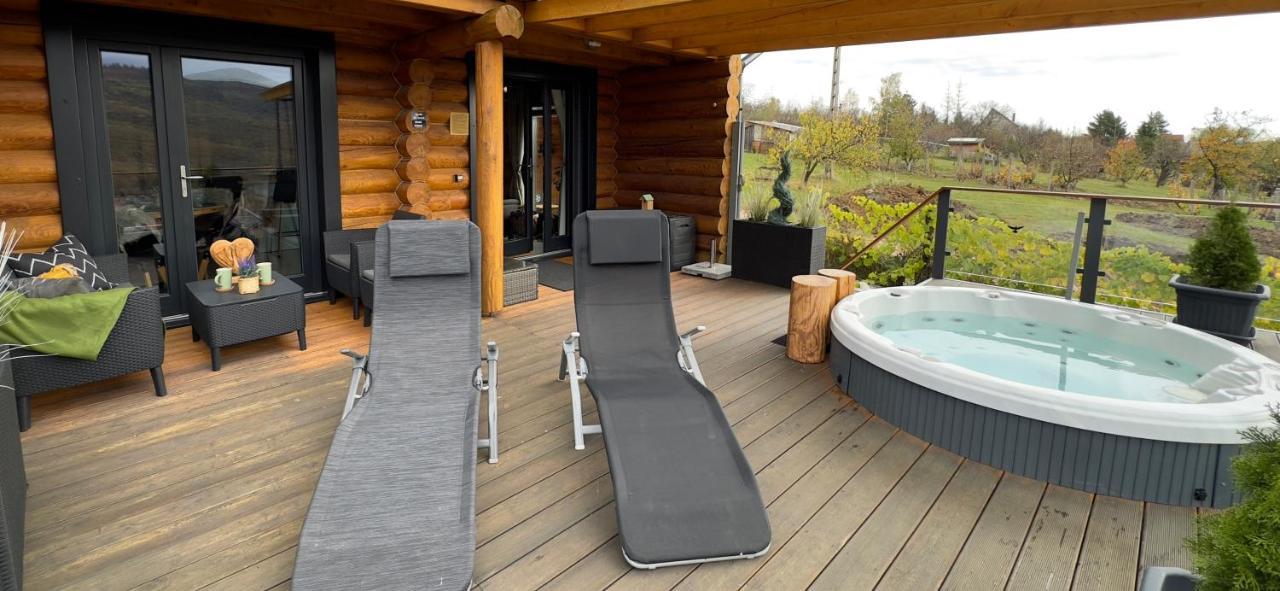 Roenk Relax Lägenhet Miskolc Exteriör bild