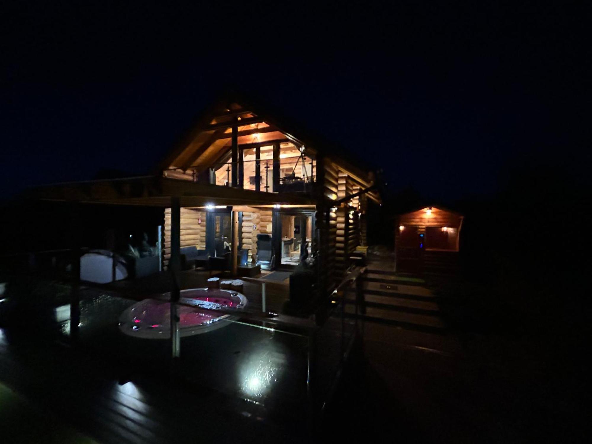 Roenk Relax Lägenhet Miskolc Exteriör bild